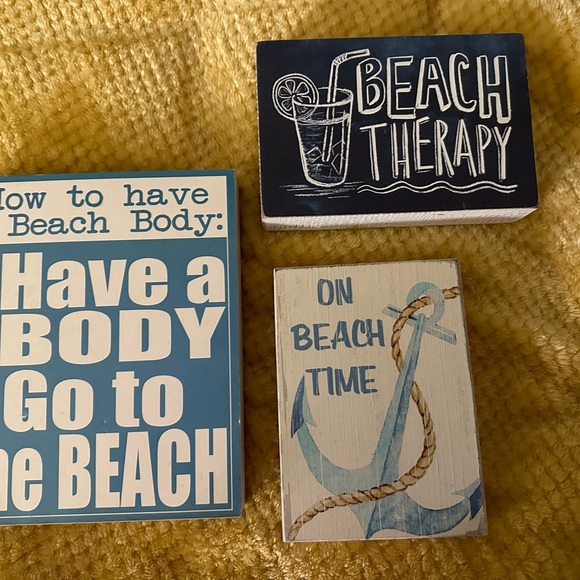 Three Beach Themed Signs - Picture 2 of 11